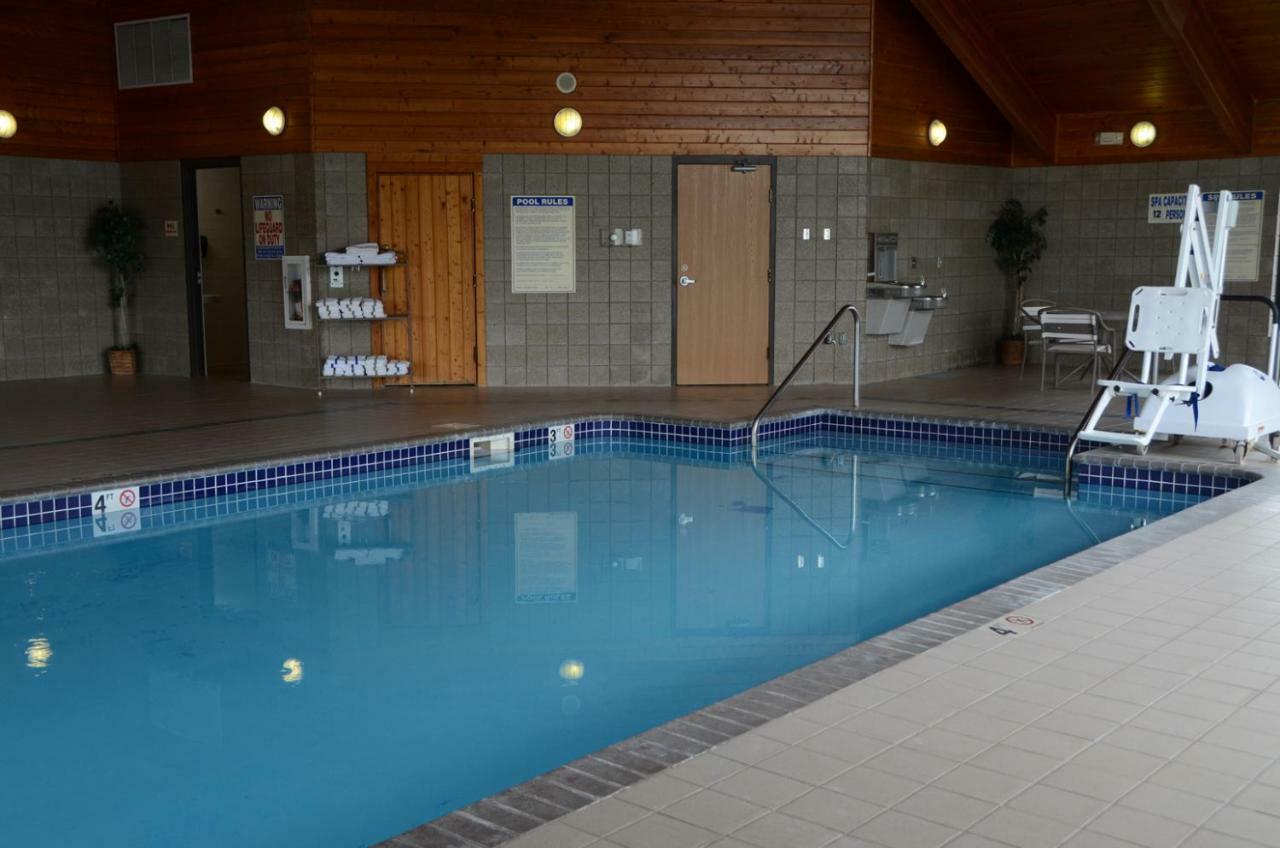 Fairbridge Inn & Suites Thorp מראה חיצוני תמונה